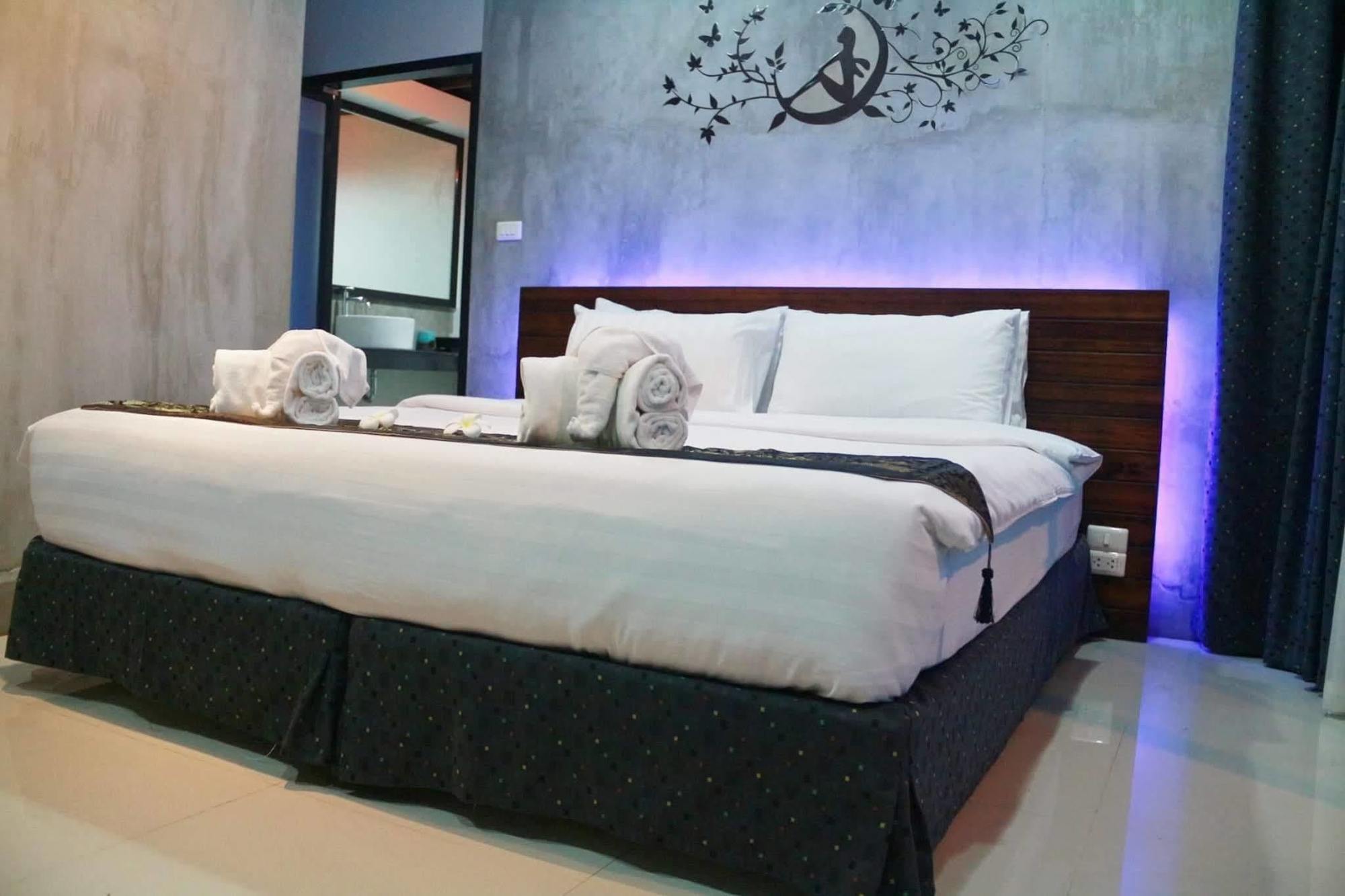 Baan Norkna Bangtao Hotel Bang Tao Beach  Exterior photo